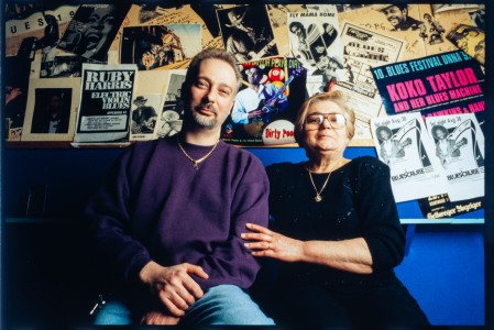 Tony and Rosa, Rosa's Lounge